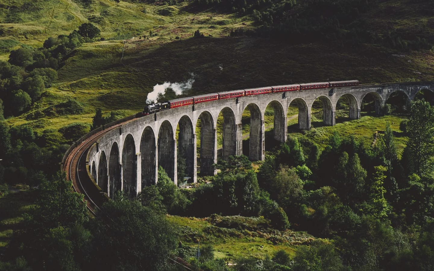 Estate in Scozia: natura selvaggia e leggende tra Skye e Highlands