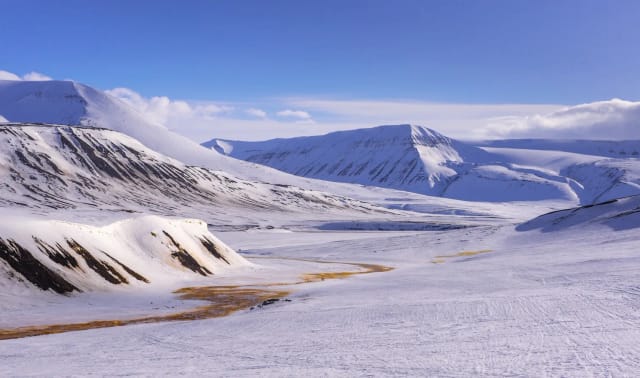 Svalbard in motoslitta